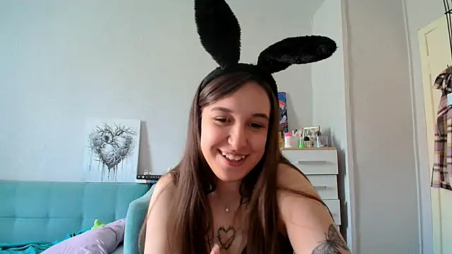 RiannaBrown online show from 05-25-26, 03:06