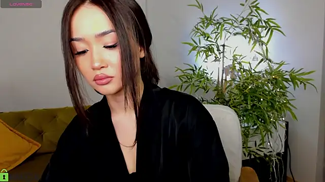 Riddle Lay online show from 04-15-26, 09:37