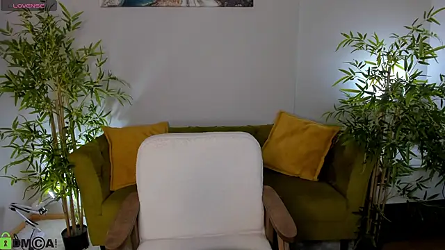 Riddle Lay online show from 04-28-26, 10:41