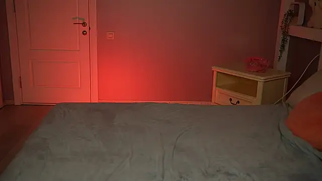 Snapshot of LilElfies chatting on 04-09-26, 09:54 LilElfies online show from 04-09-26, 09:54