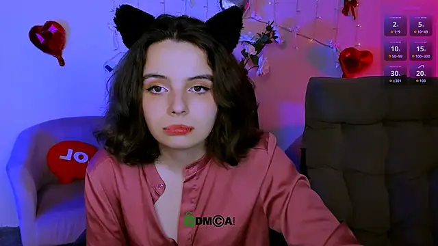 Snapshot of mia_mooon_ chatting on 04-18-26, 12:29 mia mooon online show from 04-18-26, 12:29