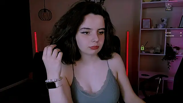 Snapshot of mia_mooon_ chatting on 05-16-26, 10:36 mia mooon online show from 05-16-26, 10:36