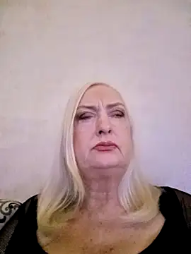 Julia20X online show from 04-24-26, 12:51