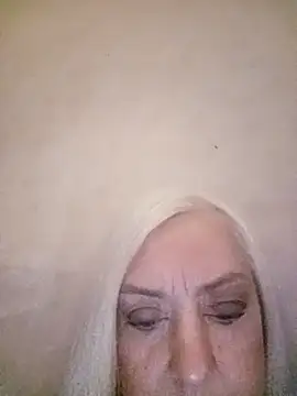 Julia20X online show from 04-09-26, 12:00