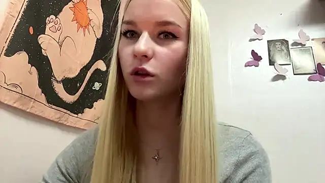 Snapshot of CruzVatter chatting on 04-08-26, 06:09 CruzVatter online show from 04-08-26, 06:09