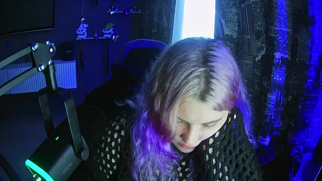 Sweet Squirrel  online show from 04-10-26, 10:44