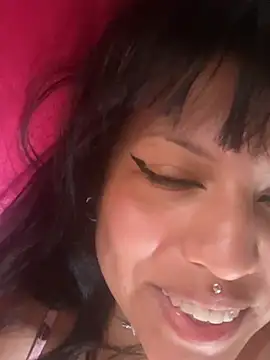 Snapshot of babypixxie chatting on 04-08-26, 01:01 babypixxie online show from 04-08-26, 01:01