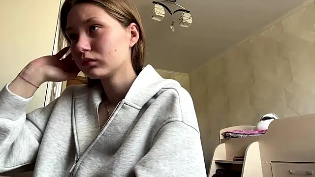 UncaringArtery online show from 04-14-26, 06:07