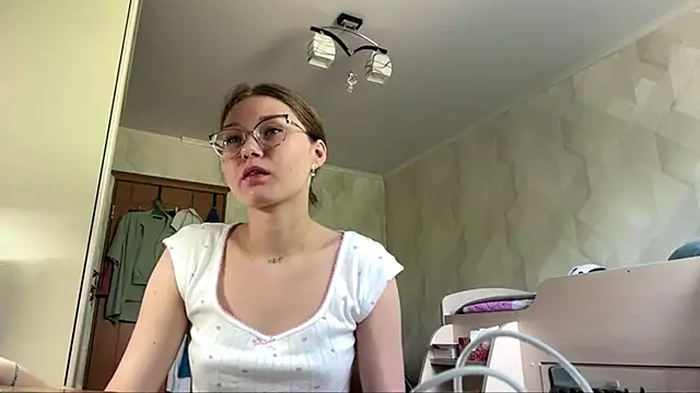 UncaringArtery online show from 06-28-26, 06:09