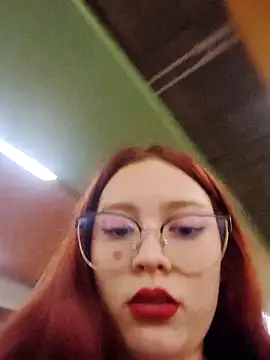 Snapshot of MorganaTheQueen chatting on 05-05-26, 01:08 MorganaTheQueen online show from 05-05-26, 01:08