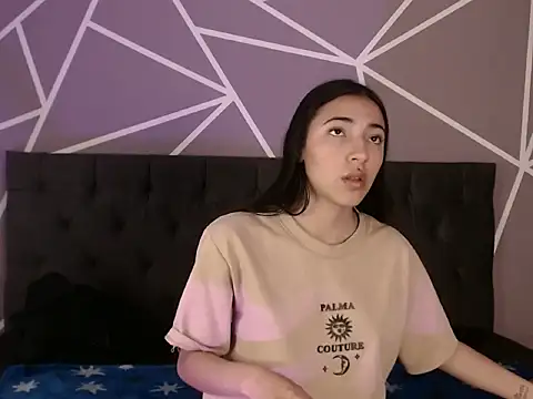 Violett1126 online show from 04-13-26, 05:11