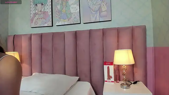 Hellencute18  online show from 06-12-26, 11:08