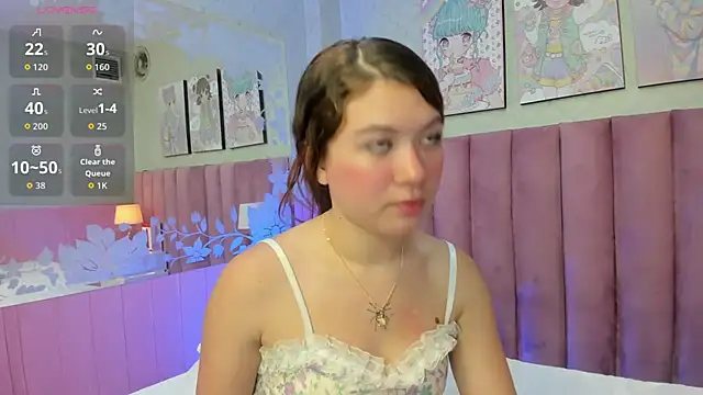 Hellencute18  online show from 06-25-26, 11:04