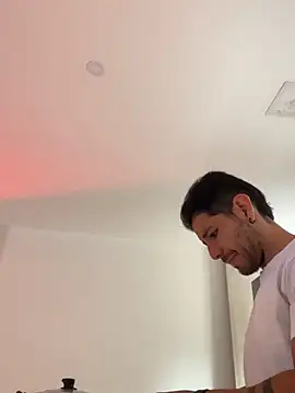 Roman Belmont online show from 04-13-26, 06:45