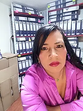 ZOE-WILDER  online show from 05-20-26, 11:40
