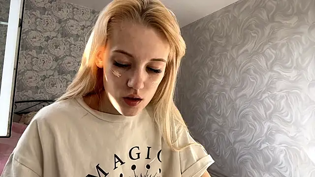 Ketris Drewerses online show from 04-21-26, 08:54