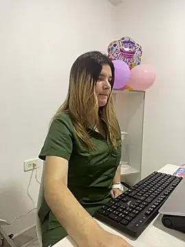Snapshot of amelia_16 chatting on 06-02-26, 02:39 amelia 16 online show from 06-02-26, 02:39