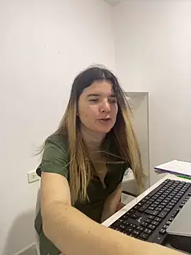 Snapshot of amelia_16 chatting on 05-26-26, 01:09 amelia 16 online show from 05-26-26, 01:09