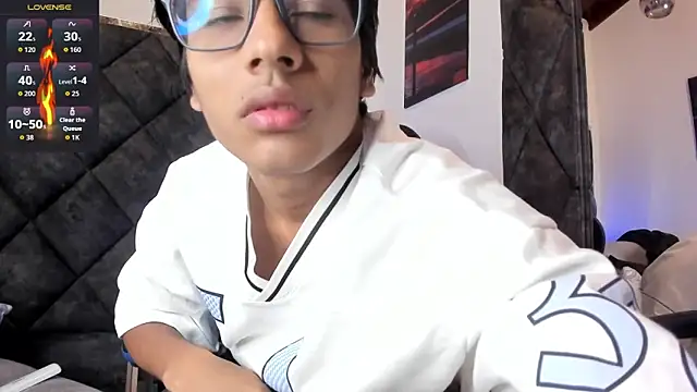 LiamKron online show from 06-13-26, 10:57