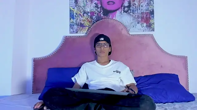 LiamKron online show from 04-13-26, 12:31