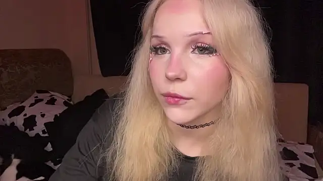 alicauwumeow online show from 04-12-26, 10:24