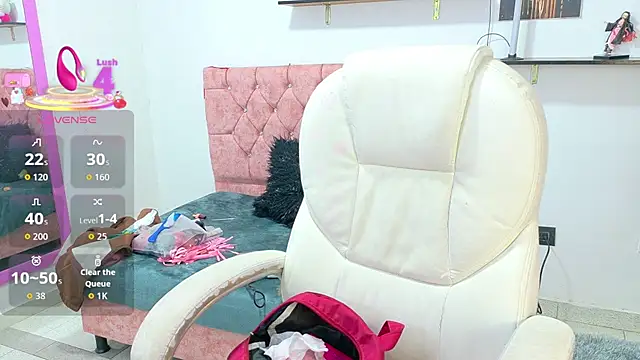VelinaHoney online show from 06-17-26, 12:48