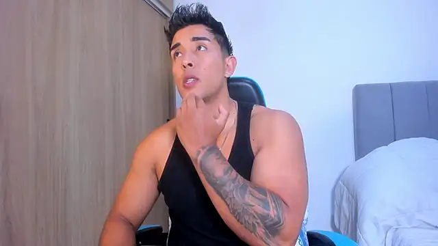 alangreek1 online show from 04-10-26, 01:56