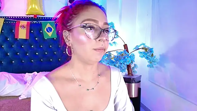 Snapshot of Amelie_adams chatting on 07-11-26, 11:10 Amelie adams online show from 07-11-26, 11:10
