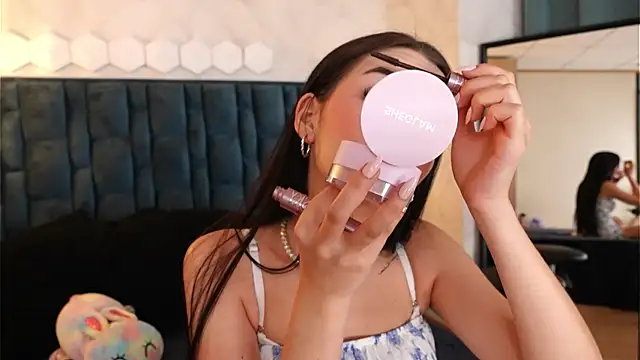 Snapshot of NicoleeNash chatting on 06-05-26, 04:28 NicoleeNash online show from 06-05-26, 04:28