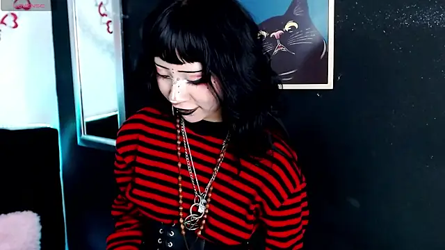 KiomyVamp online show from 05-28-26, 04:13