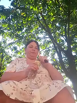 Snapshot of Dear_Natalia chatting on 06-24-26, 04:00 Dear Natalia online show from 06-24-26, 04:00