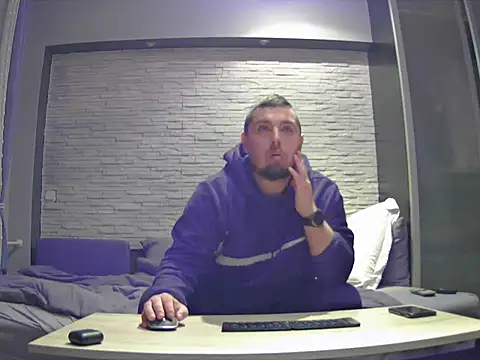 Snapshot of Sebq95 chatting on 04-10-26, 06:04 Sebq95 online show from 04-10-26, 06:04