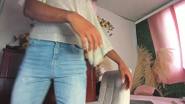 Lexyy lux online show from 04-15-26, 01:26