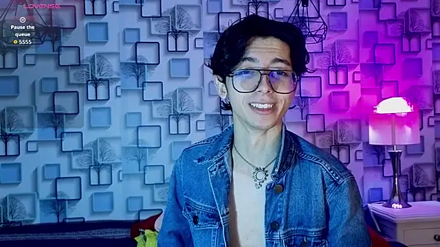 Snapshot of Twink_Sebas7 chatting on 05-06-26, 12:09 Twink Sebas7 online show from 05-06-26, 12:09