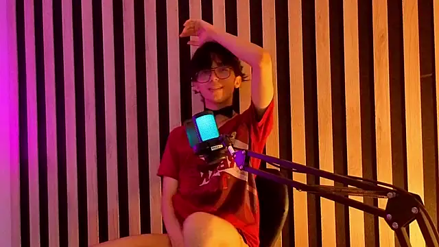 Snapshot of Twink_Sebas7 chatting on 05-08-26, 12:20 Twink Sebas7 online show from 05-08-26, 12:20