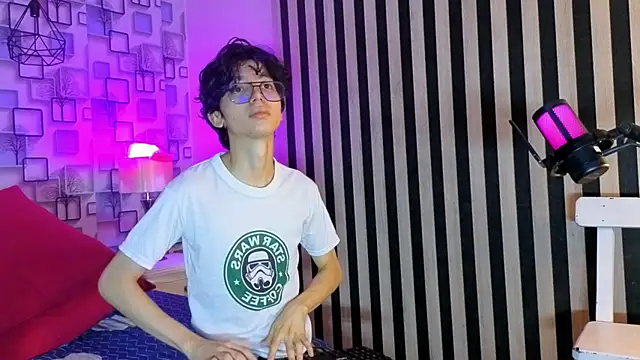 Snapshot of Twink_Sebas7 chatting on 04-19-26, 12:28 Twink Sebas7 online show from 04-19-26, 12:28