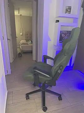 Thiago    online show from 04-11-26, 05:05