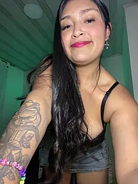 Simplemente Aurora online show from 05-16-26, 01:48
