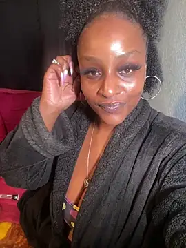 miidnightmonroe online show from 04-18-26, 06:49