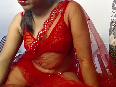 Snapshot of VelvetCoupleLive chatting on 06-16-26, 04:29 VelvetCoupleLive online show from 06-16-26, 04:29