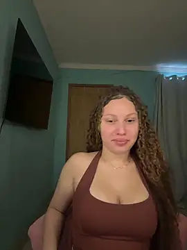 Snapshot of sophiiahot chatting on 05-26-26, 04:27 sophiiahot online show from 05-26-26, 04:27