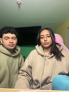 hotlatinocouple   online show from 06-29-26, 11:48