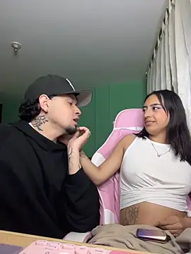 hotlatinocouple   online show from 06-03-26, 12:11