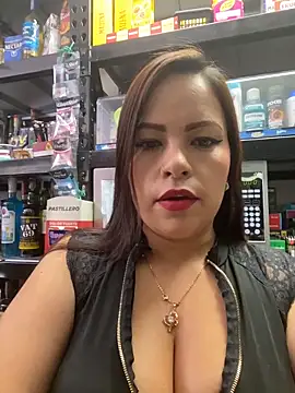 MIA ROSSEEE online show from 05-09-26, 01:36