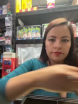 MIA ROSSEEE online show from 05-27-26, 02:35