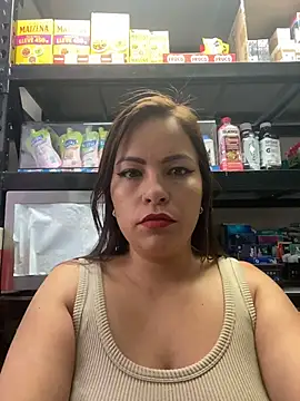 Snapshot of MIA_ROSSEEE chatting on 06-25-26, 01:38 MIA ROSSEEE online show from 06-25-26, 01:38