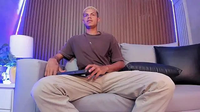 Omen20  online show from 04-09-26, 12:22