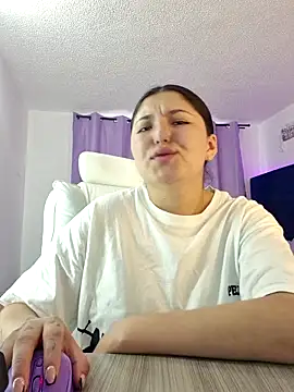 Celestee 21 online show from 05-31-26, 08:20