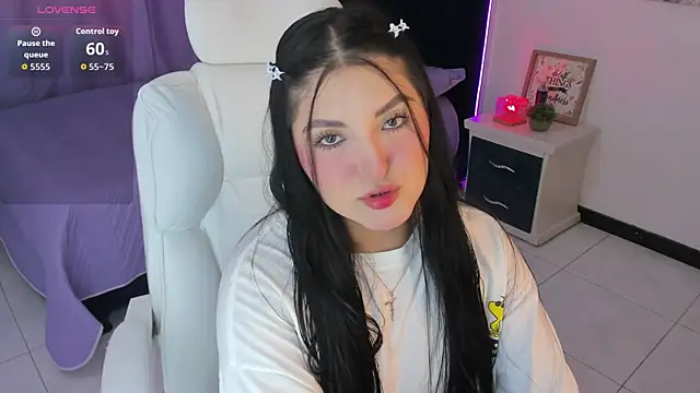 Celestee 21 online show from 06-05-26, 08:03