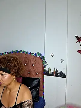 eimy rosse25 online show from 05-25-26, 07:56